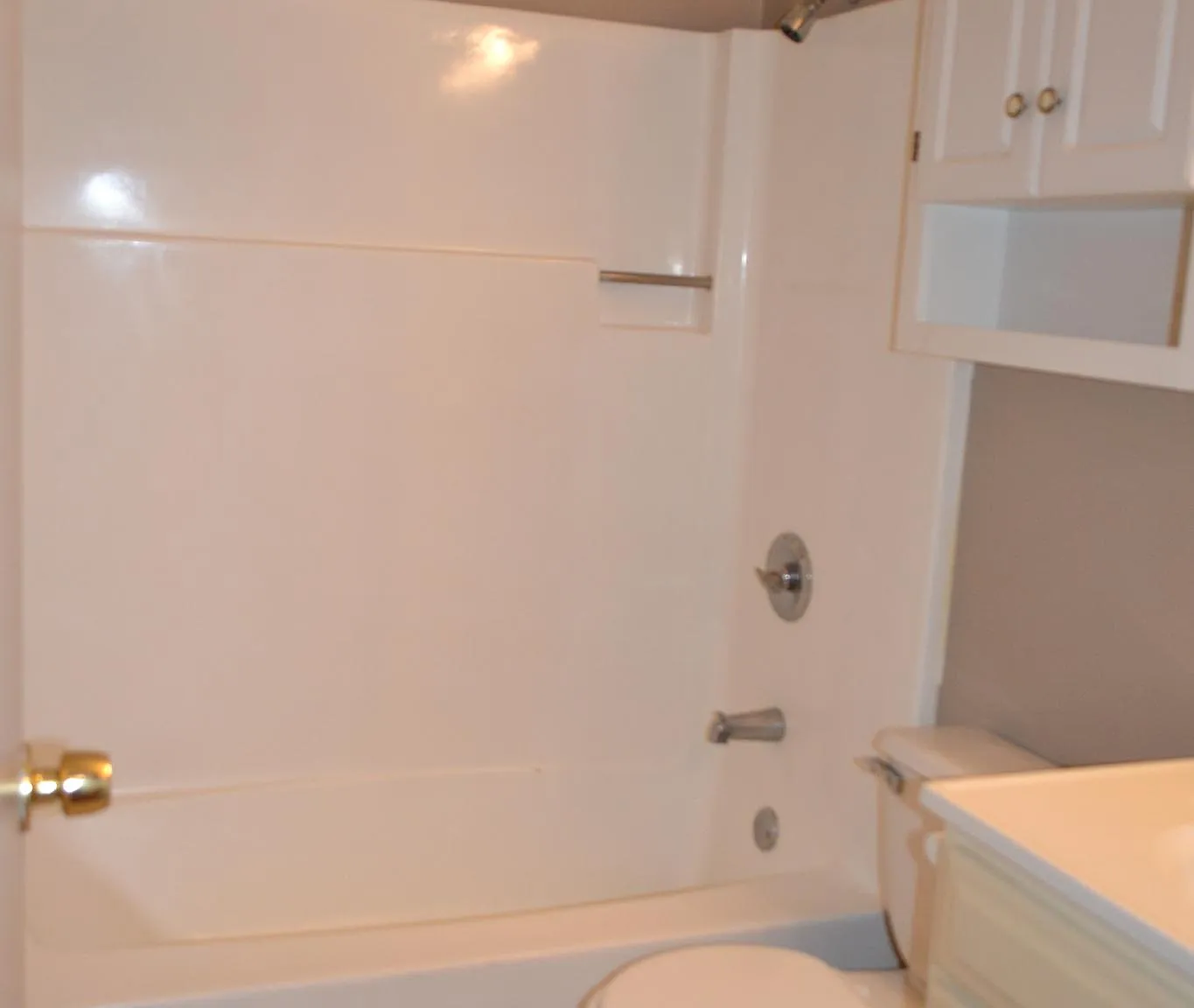 3 bed, 1410 sqft, $1,300 — Photo 4