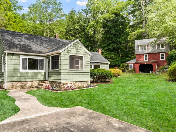 205 Great Quarter Road, Newtown, CT 06482