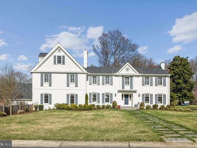 6825 Newbold Dr, Bethesda, MD, 20817