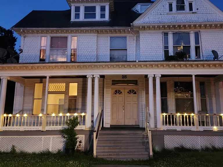 25 Griswold St — Photo 1