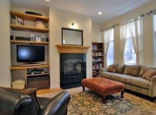 1518 W School St #1, Chicago, IL 60657
