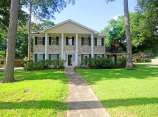 1102 Calderwood Dr, Houston, TX 77073