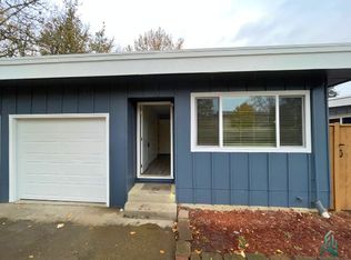 193-195 SE Bridgeway Ave, Corvallis, OR 97333