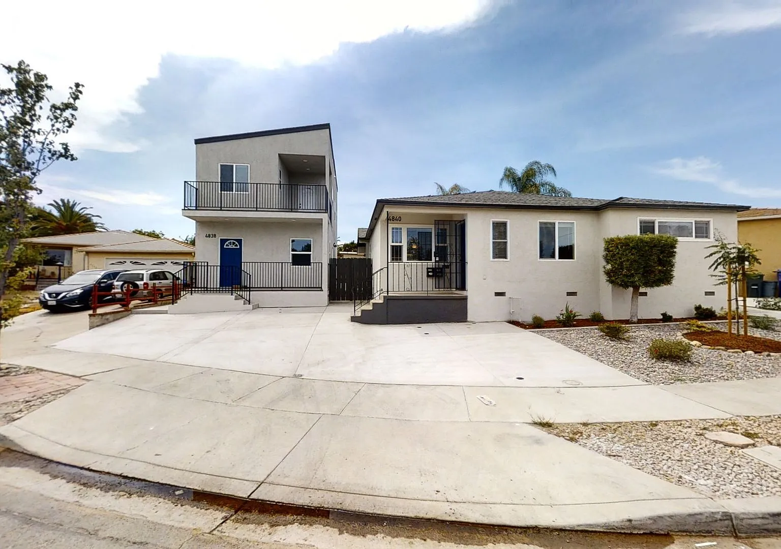 4BD/2BA with Private Yard! — Photo 2