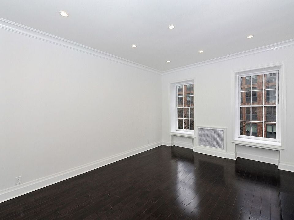 1st image of 404 W 22nd St APT 2