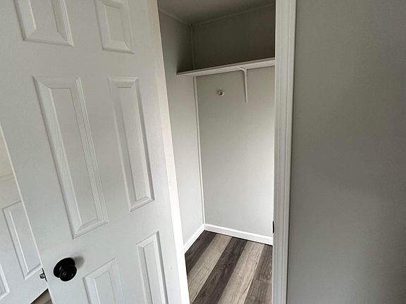 4th image of 7 Clune Ct
