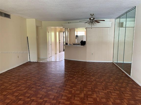 2nd image of 1670 NE 191st St APT 212-3