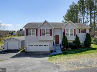 44 Burdette Dr, Martinsburg, WV 25404
