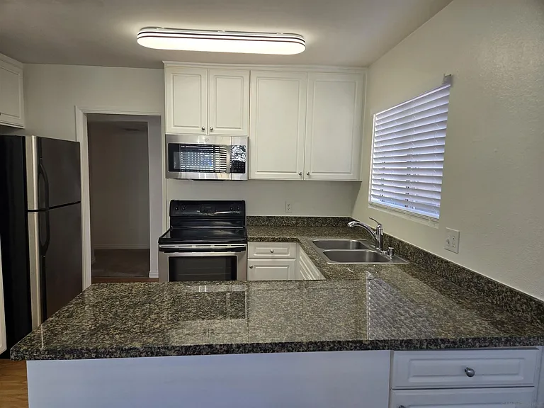 17189-17189 W Bernardo Dr #208 — Photo 5