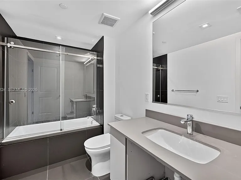 1600 NE 1st Ave #1210 — Photo 17