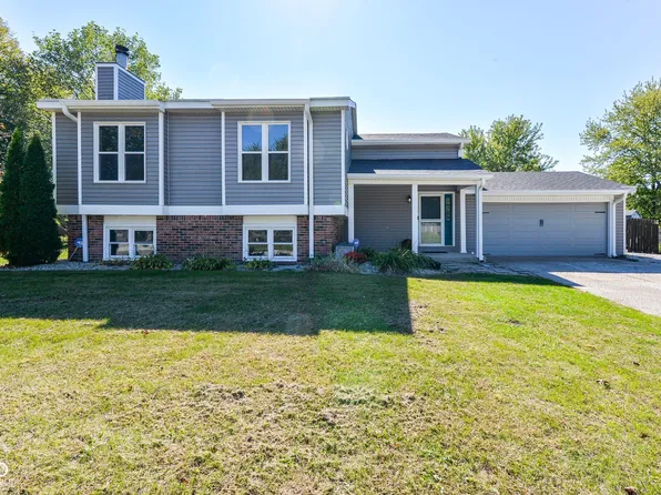 6728 Breeds Hill Dr, Indianapolis, IN 46237