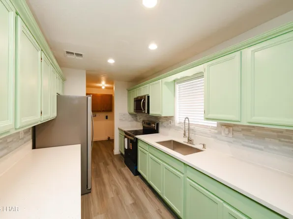 14948 N Canyon Dr, Dolan Springs, AZ 86441