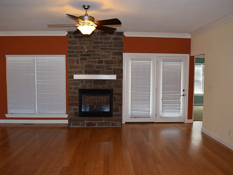 16218 Heartland Ln — Photo 29