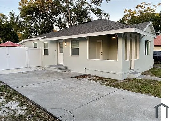 3 bed, $2,600 — Photo 2