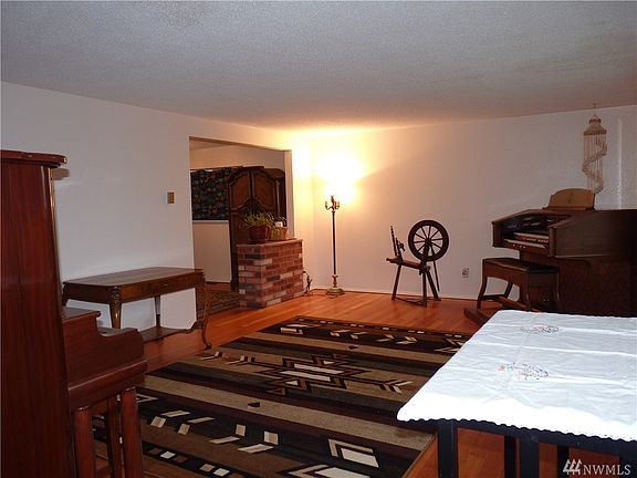 3rd image of 3330 92nd St S