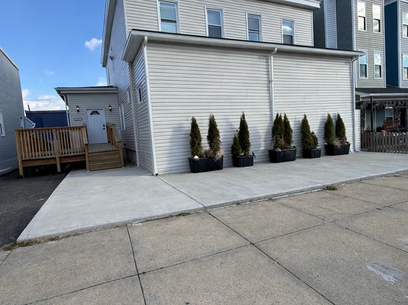 3249 Chestnut Ave #1