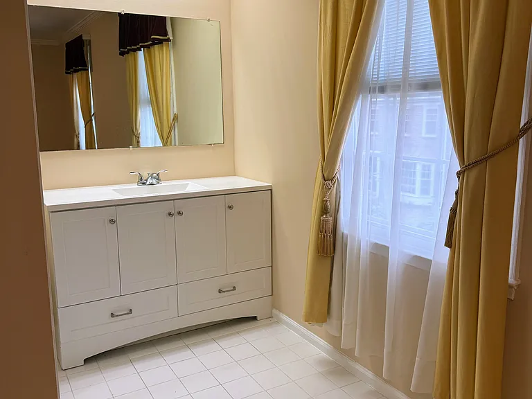 6921 Lafayette Park Dr — Photo 7