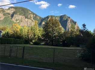 7402 N Fork Rd SE, Snoqualmie, WA 98065