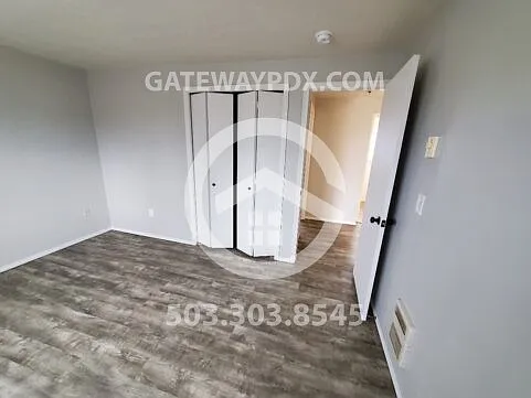 240 N 2nd St — Photo 16
