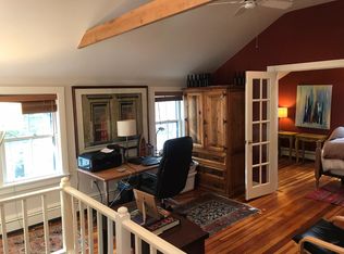 30 Antrim St #2FF, Cambridge, MA 02139