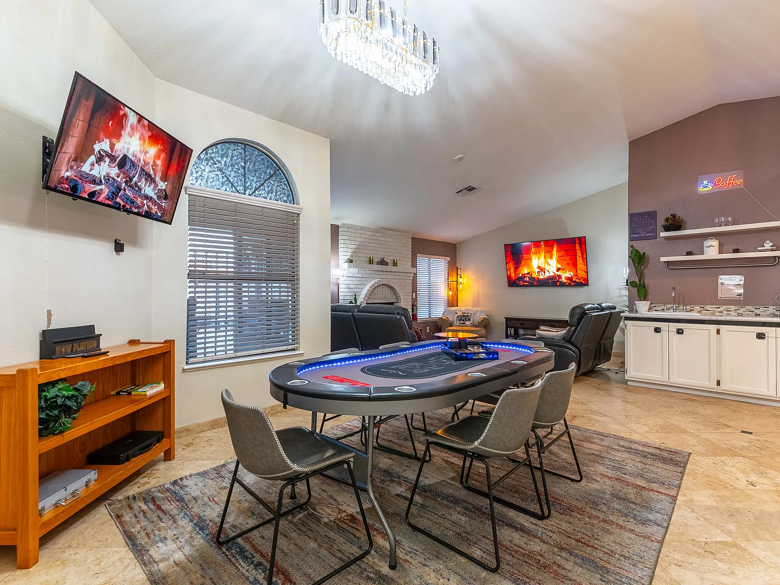 4 bed, 2065 sqft, $3,600 — Photo 3