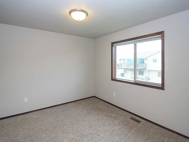 Tanner Court Estates -3 bed units townhouses in Tea, SD! — Photo 63