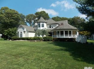 59 Hidden Pheasant Path, Wading River, NY 11792