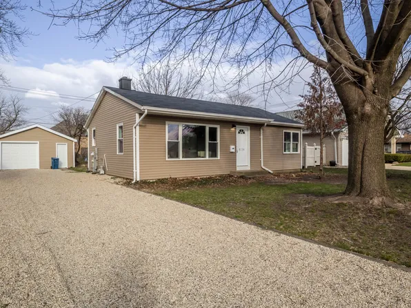 8114 Newland Ave, Burbank, IL 60459