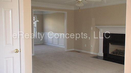 3rd image of 5831 Wall Flower Ln