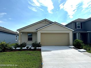 2486 Falling Star Ln, Green Cove Springs, FL 32043