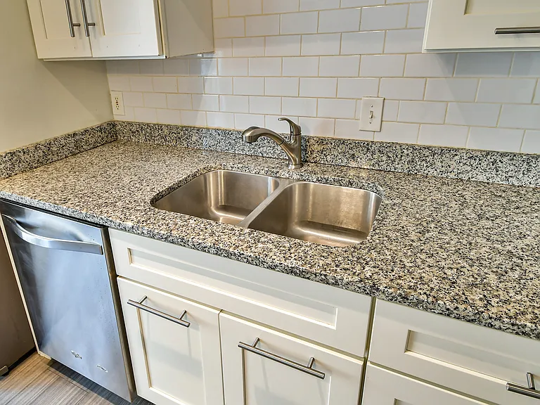 1319 Belmont St NW — Photo 6
