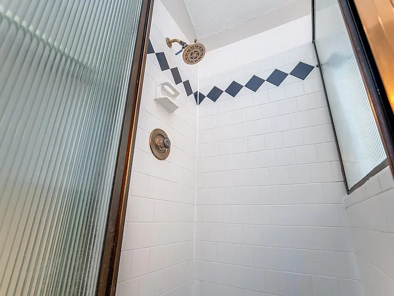 2710 Double Lake Dr — Photo 36