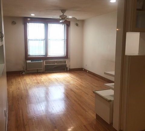 4th image of 14205 Roosevelt Ave APT 228