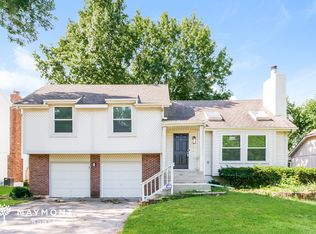 11413 W 106th St, Overland Park, KS 66214
