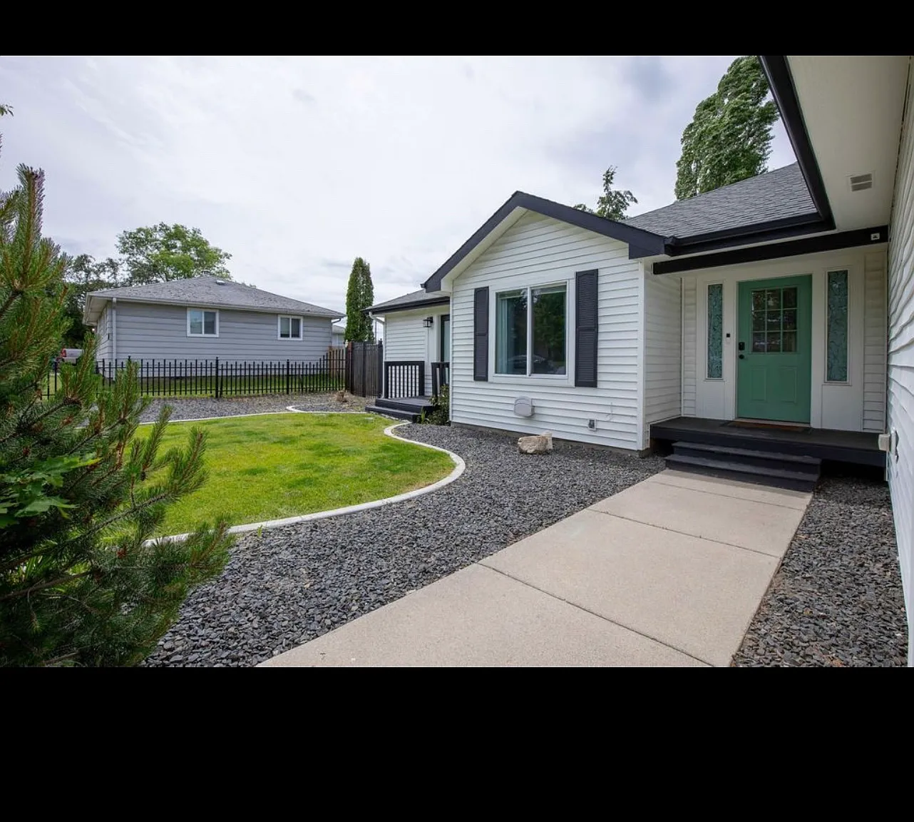 3 bed, 1200 sqft, $2,200 — Photo 2