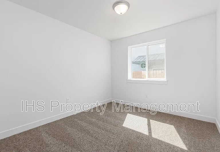 485 S 38th Ave #B207 — Photo 16