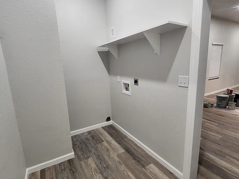 307 Euclid St — Photo 11