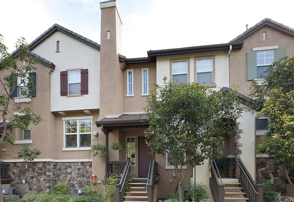 1st image of 5 Warmspring Ln