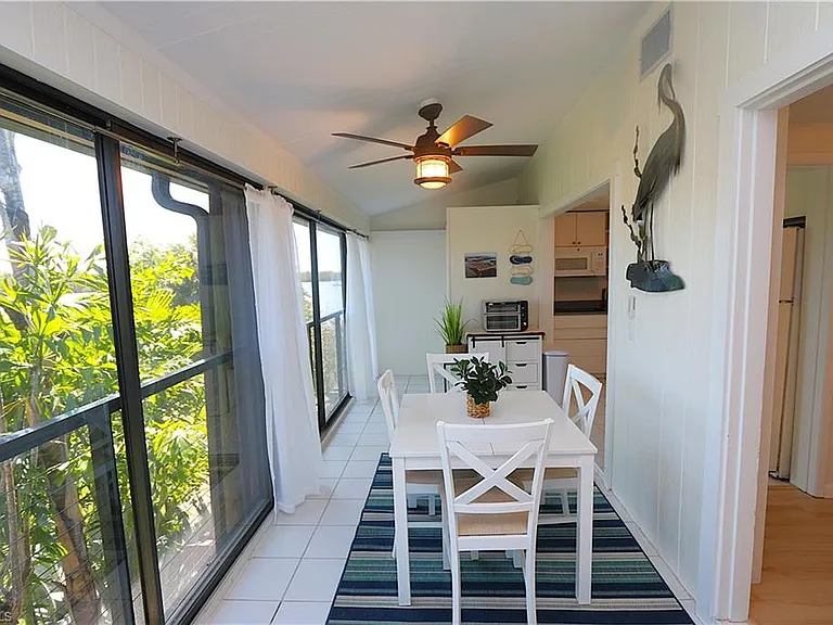 611 Palm Ave #F-30 — Photo 12
