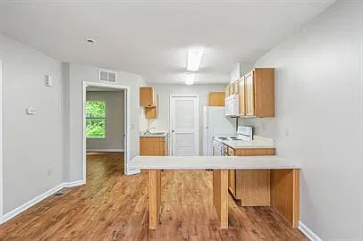 (ACHLF18) 131 Nevada Avenue (Apt 1 - 18) - 301 — Photo 4