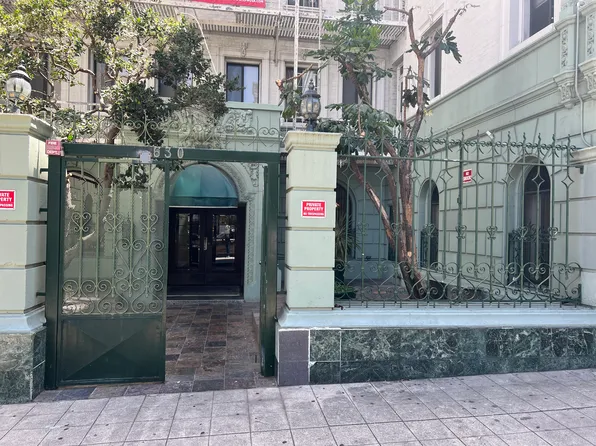 630B S Kenmore Ave #F501, Los Angeles, CA 90005