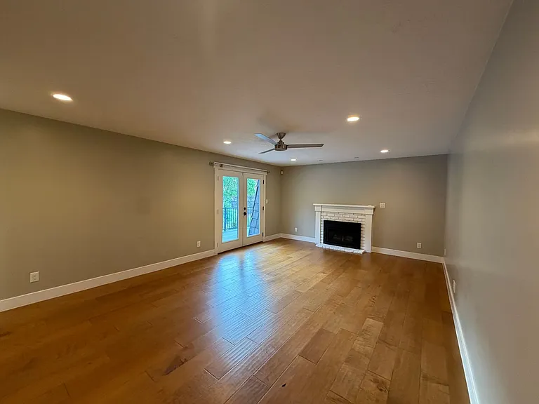 600 N 260 West Cir — Photo 21