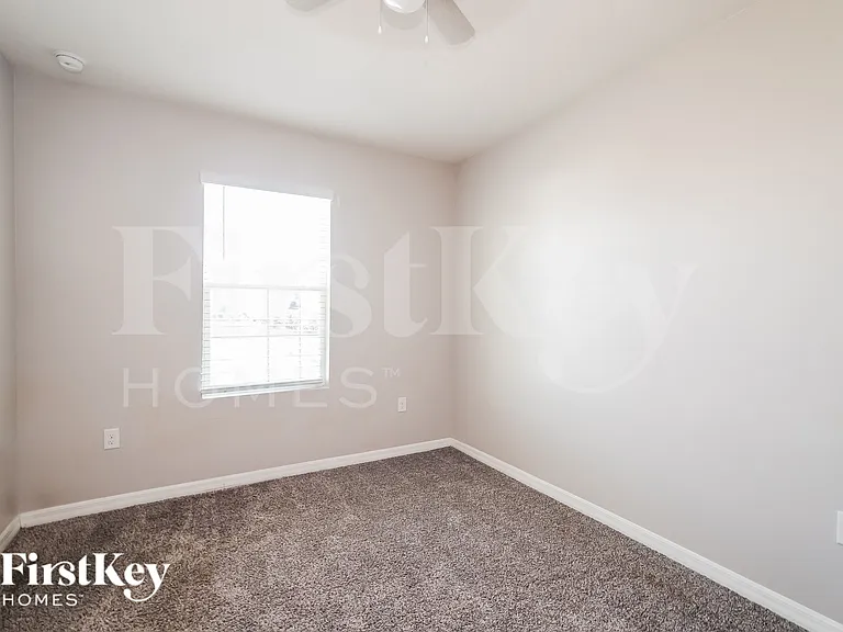 16133 Tuscany Hillside Rd — Photo 10
