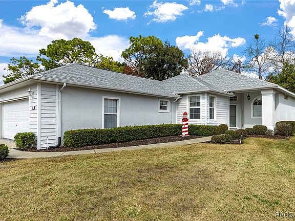 3rd image of 15 W Byrsonima Loop