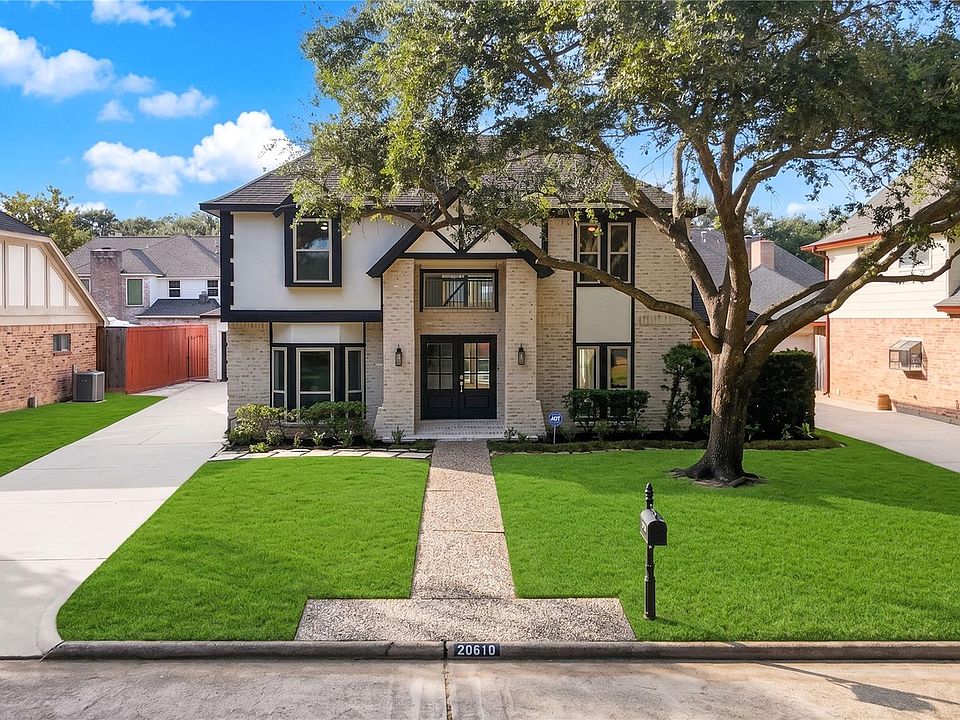 1st image of 20610 Castle Bend Dr