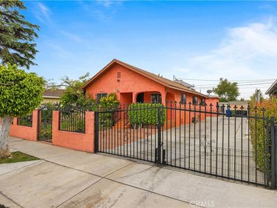 157 E 70th St, Los Angeles, CA, 90003