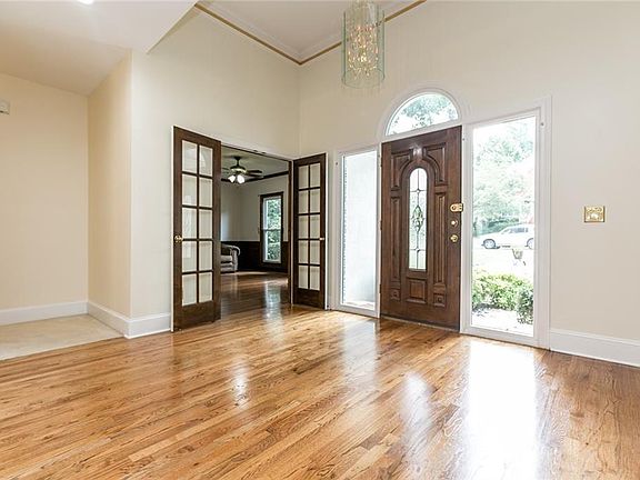 3rd image of 2691 Riverfront Dr