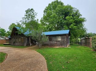 262 Riverview Dr, Natchez, LA 71456