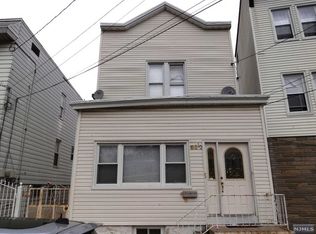 65 Tappan St, Kearny, NJ 07032
