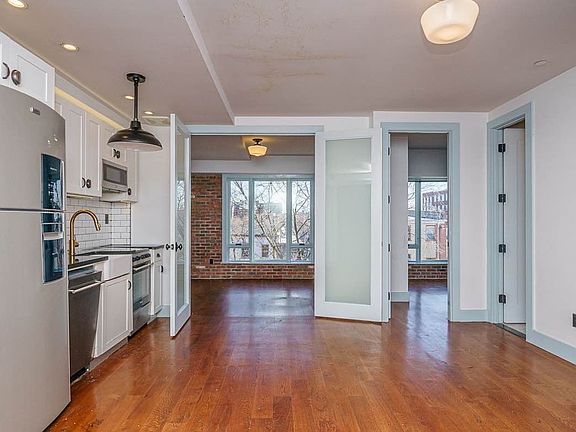 2nd image of 13 Brooklyn Ave #5L